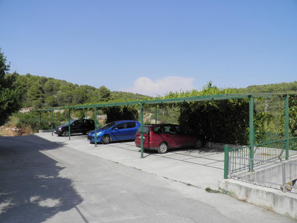 Apartments Horizont Трогир Екстериор снимка
