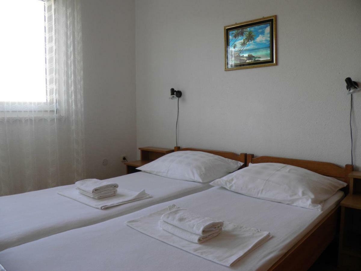 Apartments Horizont Трогир Стая снимка